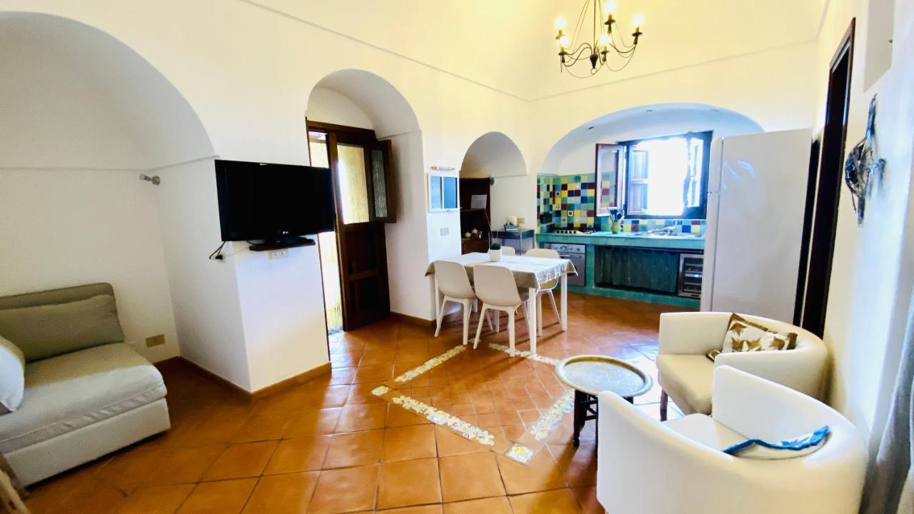 Apartmán Tgi Dammusi Preziosi Scauri  Exteriér fotografie